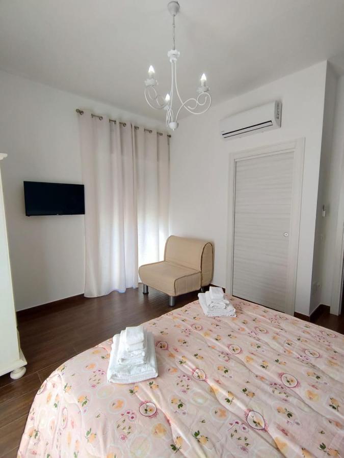 Mirabella Eclano Desidora B&B מראה חיצוני תמונה